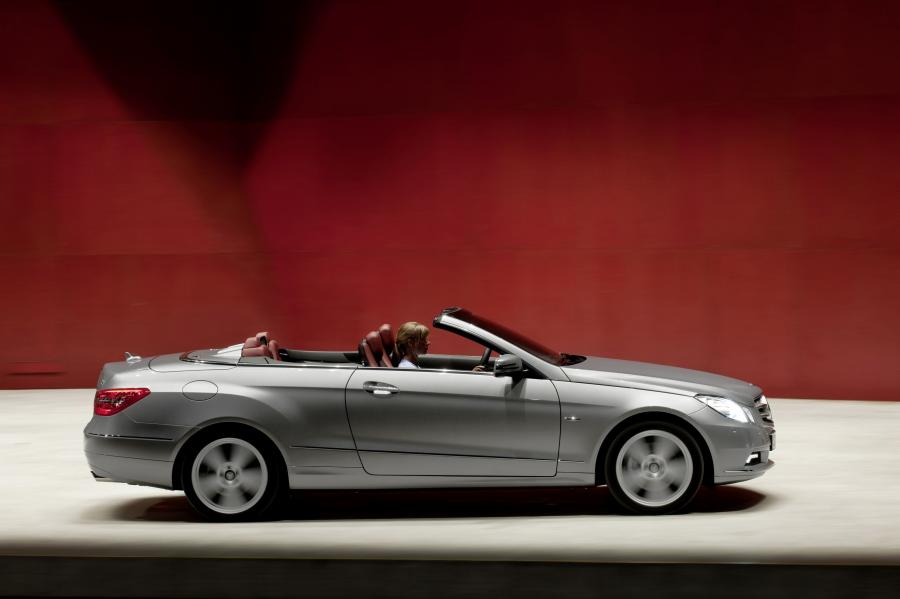  Mercedes-Benz E-Class Cabriolet 2011 года  (фото 46 из 108)